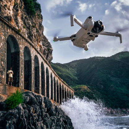 Drone DJI Mini 4 Pro – Pacchetto Fly